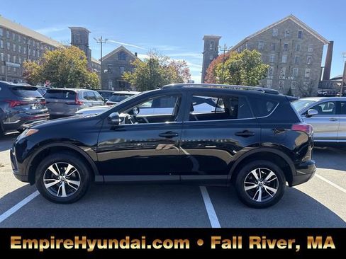 Used 2018 Toyota RAV4 Adventure image 11