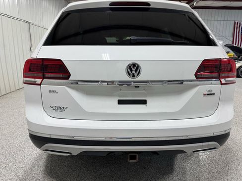 Used 2018 Volkswagen Atlas SEL Premium image 4