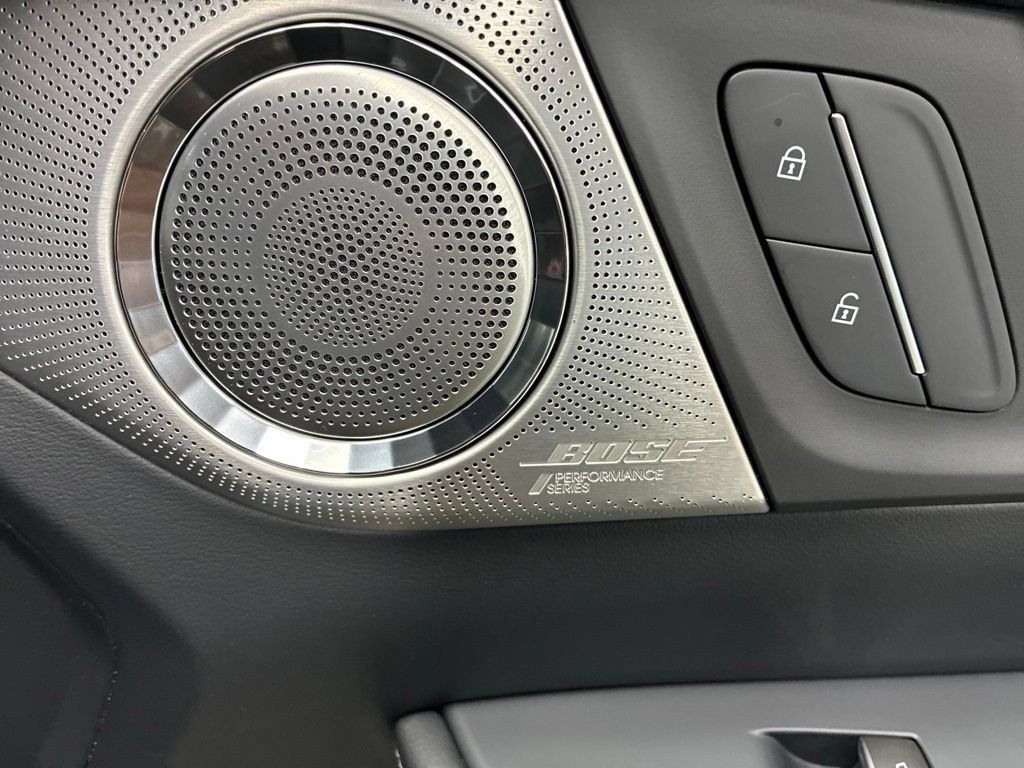 New 2027 Buick Enclave Avenir FWD image 10