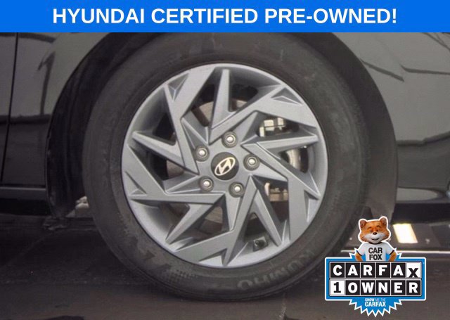 Used 2025 Hyundai Elantra Hybrid FWD image 18