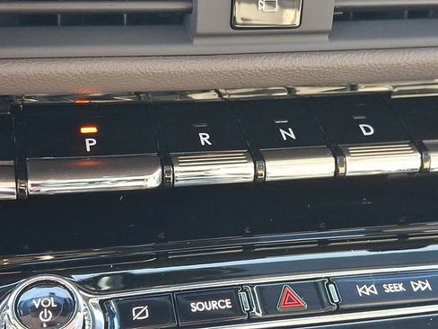 Used 2022 Lincoln Corsair Grand Touring image 15