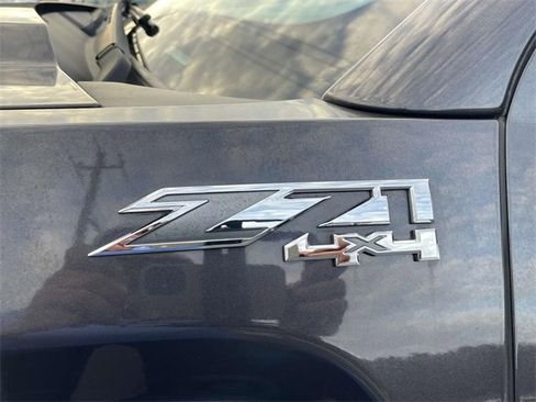 Used 2014 GMC Sierra 1500 SLE w/ SLE Value Package image 9