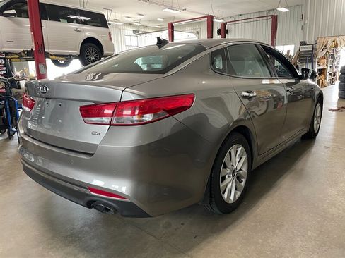 Used 2016 Kia Optima EX w/ Premium Package FWD image 6