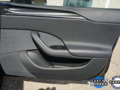 Used 2022 Tesla Model S Plaid image 28