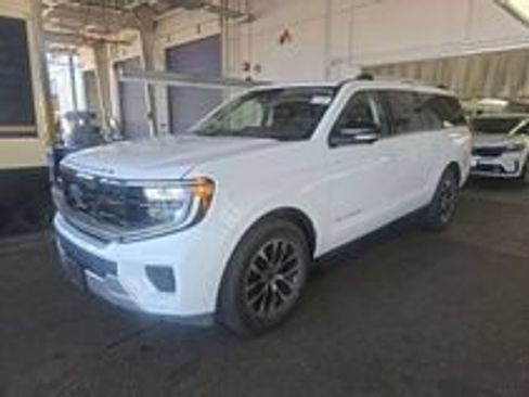 Used 2025 Ford Expedition Max Platinum AWD/4WD image 21