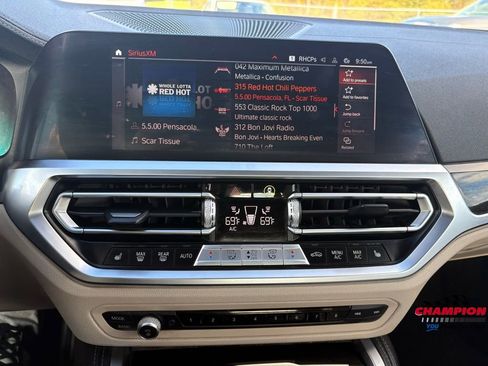 Used 2021 BMW M440i Convertible w/ Premium Package image 22