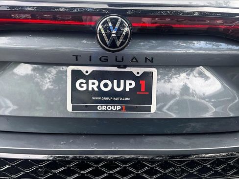 New 2026 Volkswagen Tiguan SE R-Line FWD image 15