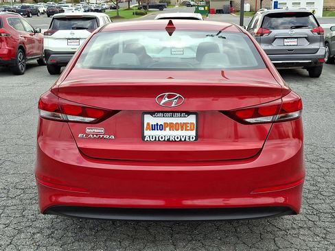 Used 2017 Hyundai Elantra SE w/ SE A/T Tech Package 03 image 5