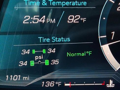 Used 2025 Chevrolet Corvette Stingray Preferred Conv w/ Z51 Performance Package RWD image 11