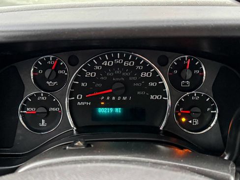 Used 2017 Chevrolet Express 2500 image 25