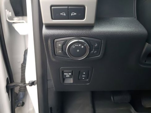 Used 2019 Ford F150 Lariat w/ Equipment Group 502A Luxury image 32