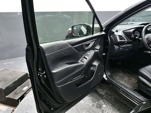 Used 2022 Subaru Forester Touring image 14