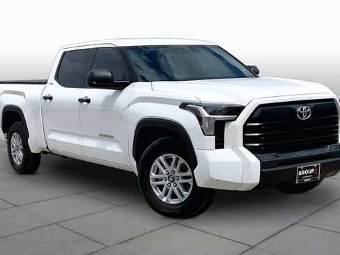 Used 2025 Toyota Tundra SR5 image 3