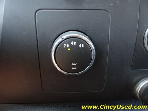 Used 2008 Chevrolet Silverado 3500 LT w/ EZ-Lift Tailgate Package AWD/4WD image 25