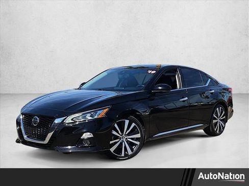Used 2019 Nissan Altima 2.5 Platinum image 1