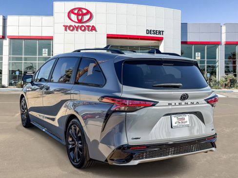New 2026 Toyota Sienna XSE FWD image 5