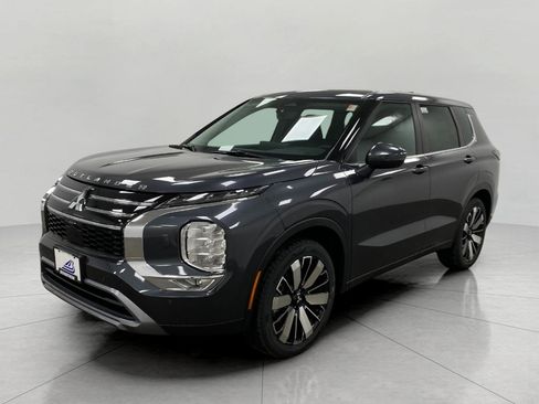 New 2026 Mitsubishi Outlander SE AWD/4WD image 9
