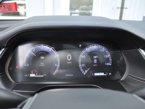 Used 2024 Jeep Grand Cherokee Overland w/ Luxury Tech Group IV image 26