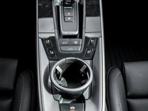 Certified 2024 Porsche 911 Carrera image 19