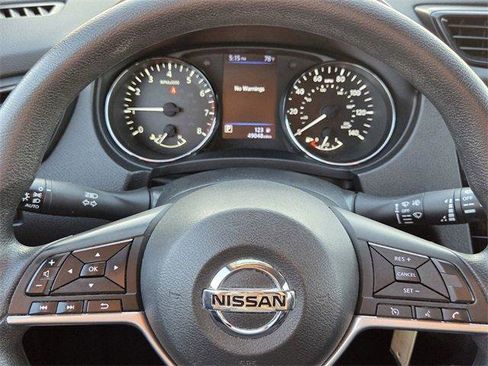 Used 2020 Nissan Rogue Sport S image 20