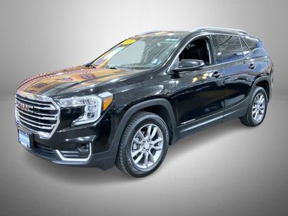 Used 2024 GMC Terrain SLT
