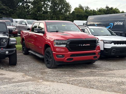 Used 2021 RAM 1500 Laramie AWD/4WD image 3