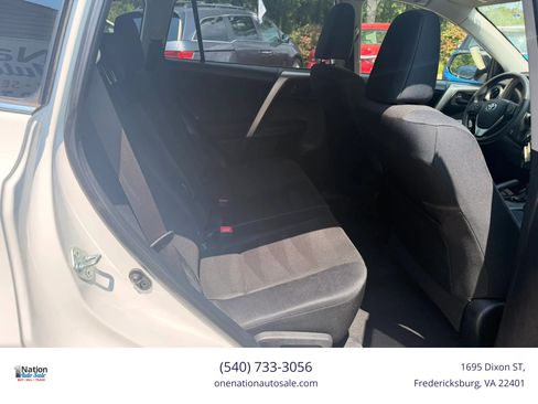 Used 2015 Toyota RAV4 LE AWD/4WD image 18