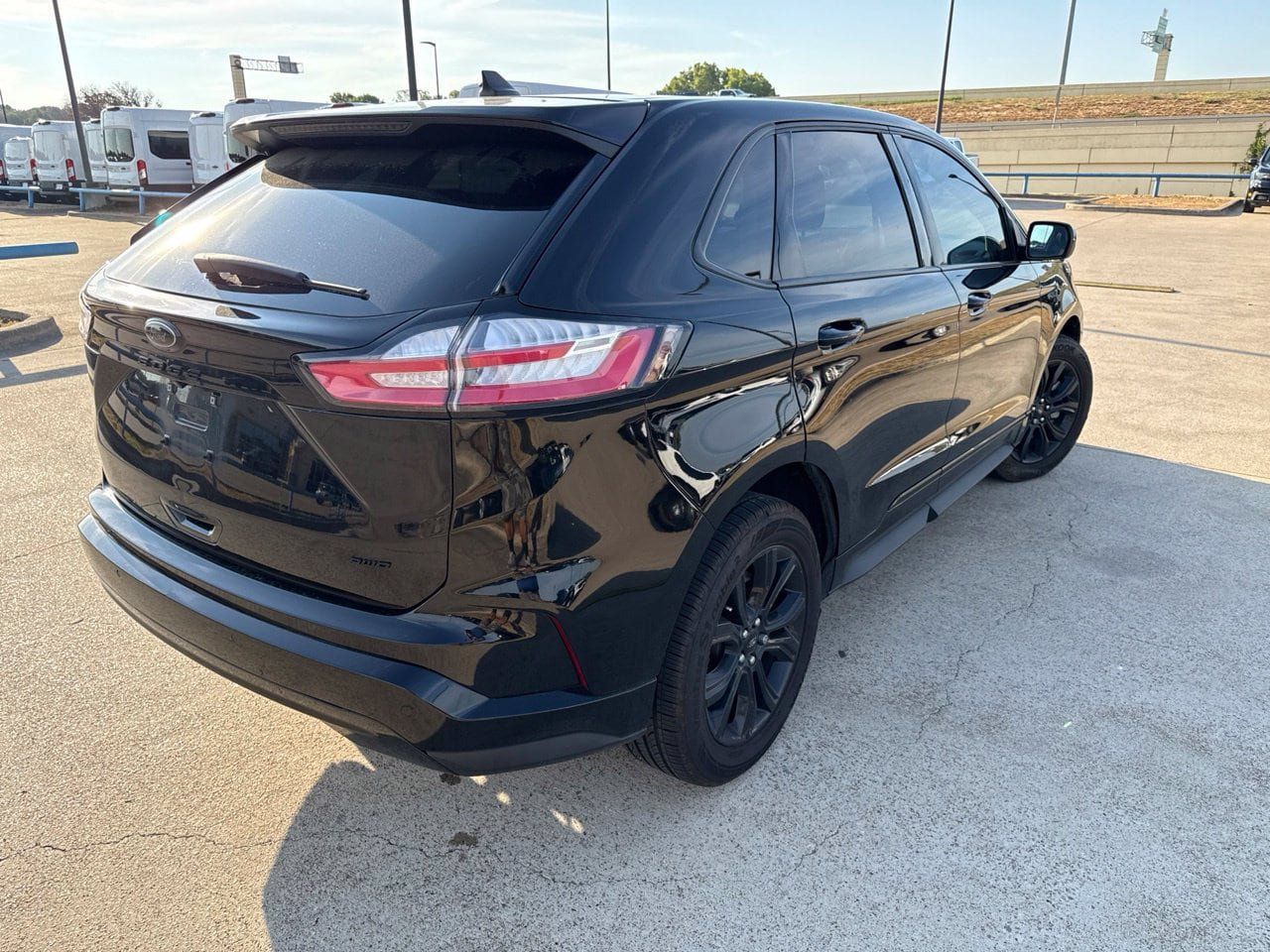 Used 2024 Ford Edge SE w/ Black Appearance Package AWD/4WD image 11