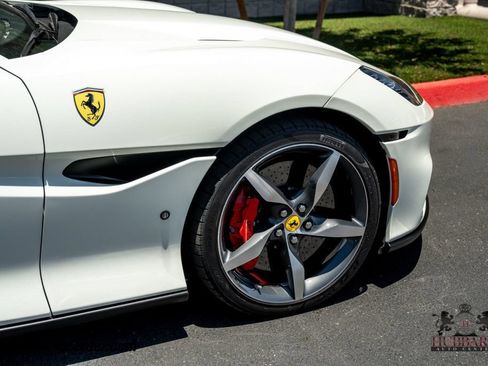Used 2022 Ferrari Portofino M RWD image 14