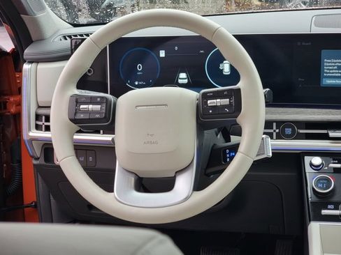 Used 2024 Hyundai Santa Fe Limited image 23