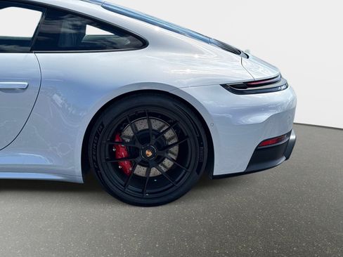Used 2026 Porsche 911 Carrera 4 GTS AWD/4WD image 15
