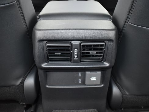 Used 2025 Toyota 4Runner Limited image 18