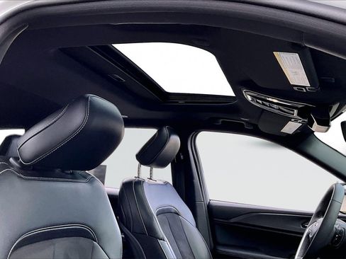 Used 2024 Jeep Grand Cherokee L Altitude image 15