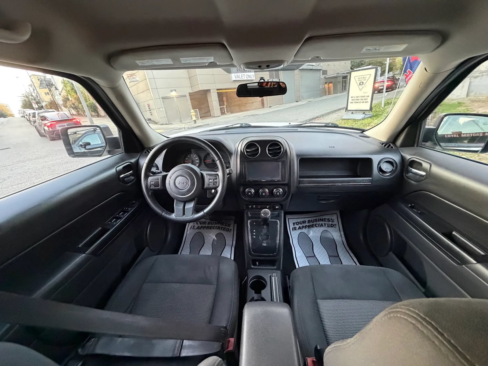 Used 2013 Jeep Patriot Latitude FWD image 29