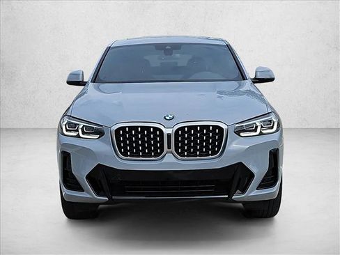 Used 2023 BMW X4 xDrive30i w/ M Sport Package AWD/4WD image 2