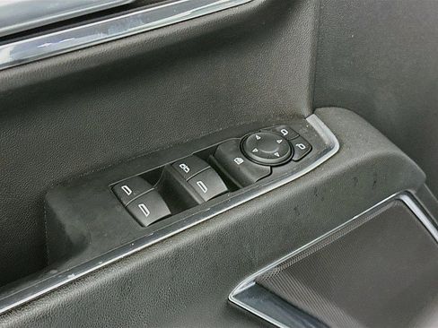 Used 2023 Chevrolet Silverado 1500 LT AWD/4WD image 19