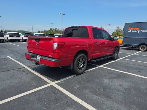 Used 2021 Nissan Titan SV w/ SV Convenience Package RWD image 6