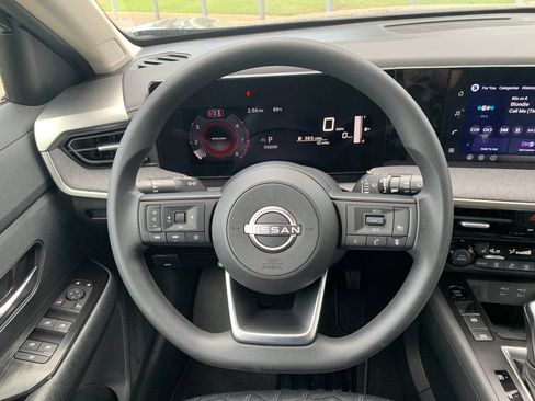 New 2026 Nissan Kicks SV w/ Cold Weather Package FWD image 12