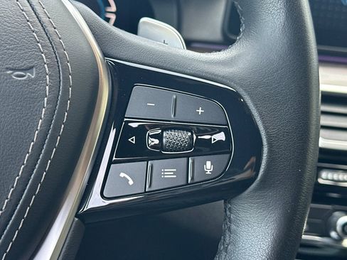 Certified 2023 BMW 530e w/ Convenience Package image 31