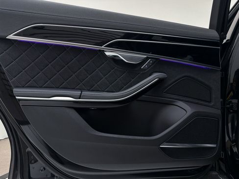 Used 2024 Audi S8 image 38