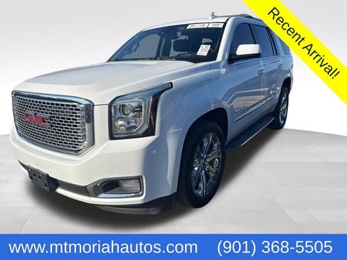 Used 2017 GMC Yukon Denali image 1