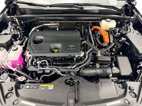 Used 2025 Toyota Crown Signia AWD/4WD image 28