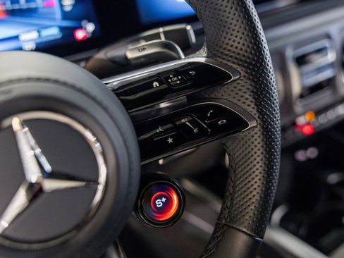 Used 2025 Mercedes-Benz G 63 AMG 4MATIC image 31