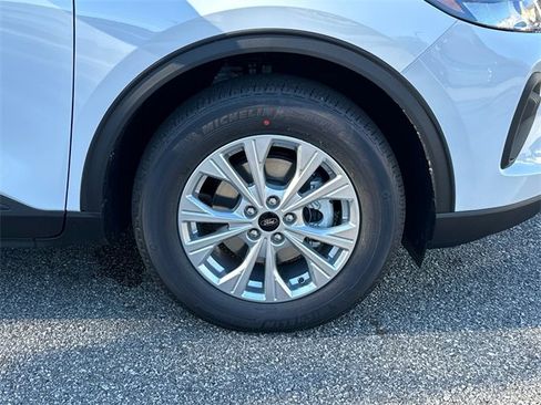 New 2026 Ford Escape Active image 12
