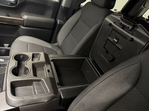 Used 2022 Chevrolet Silverado 1500 LT AWD/4WD image 19