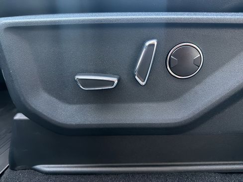 New 2025 Ford F150 Lariat w/ Equipment Group 502A High image 23