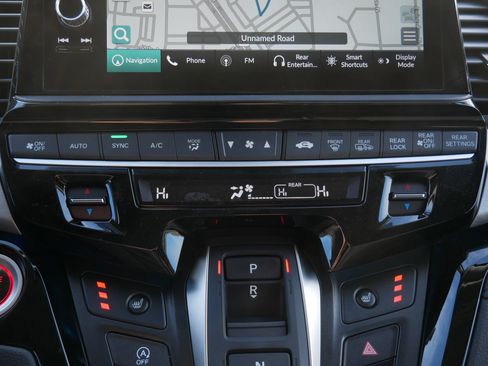 New 2026 Honda Odyssey Touring image 19