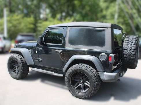 Used 2021 Jeep Wrangler Sport AWD/4WD image 6