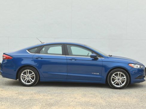 Used 2018 Ford Fusion S FWD image 6