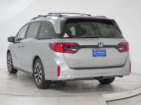 New 2026 Honda Odyssey EX-L image 7